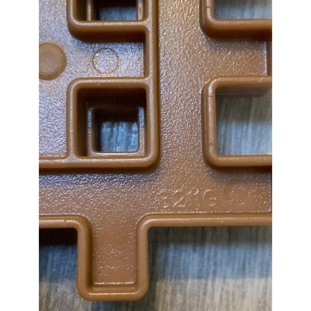 21 Pcs Little Tykes 3211G Waffle Barn Silo Replacement Blocks Brown Green Orange